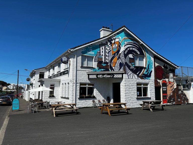 carrick a rede bar restaurant pub stop 768x575