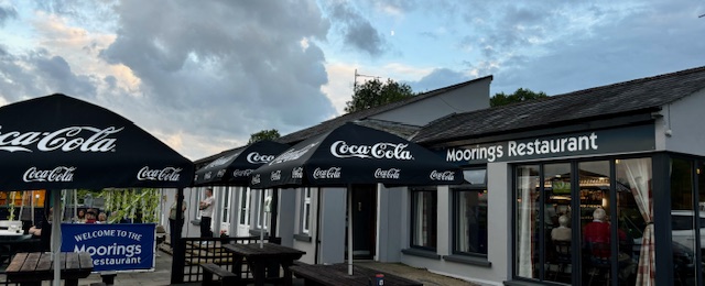 pub stop the moorings