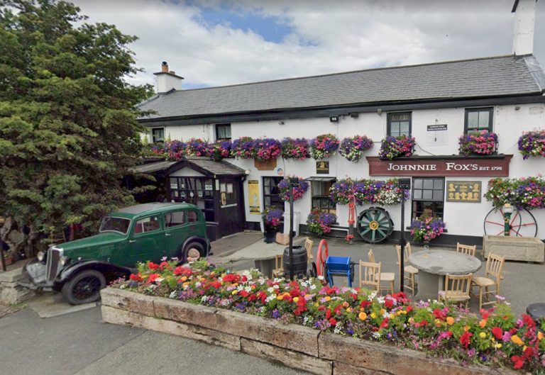 johnny foxes pub stop dublin 768x529