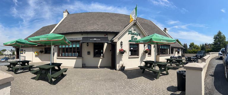 paddys bar pub stop 768x322