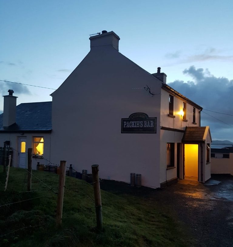 Packies Bar 1 768x814